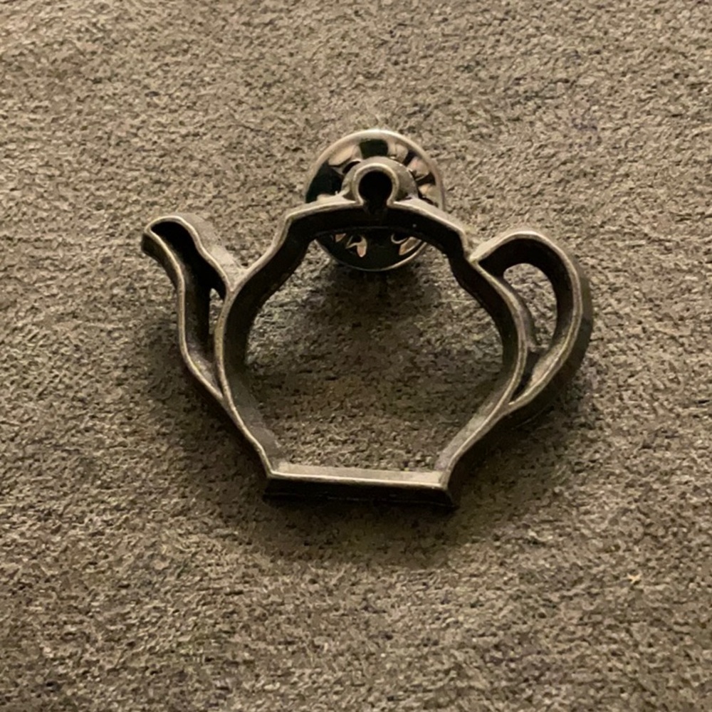 Ann Clark Cookie Cutter Pewter Pin signed 1996